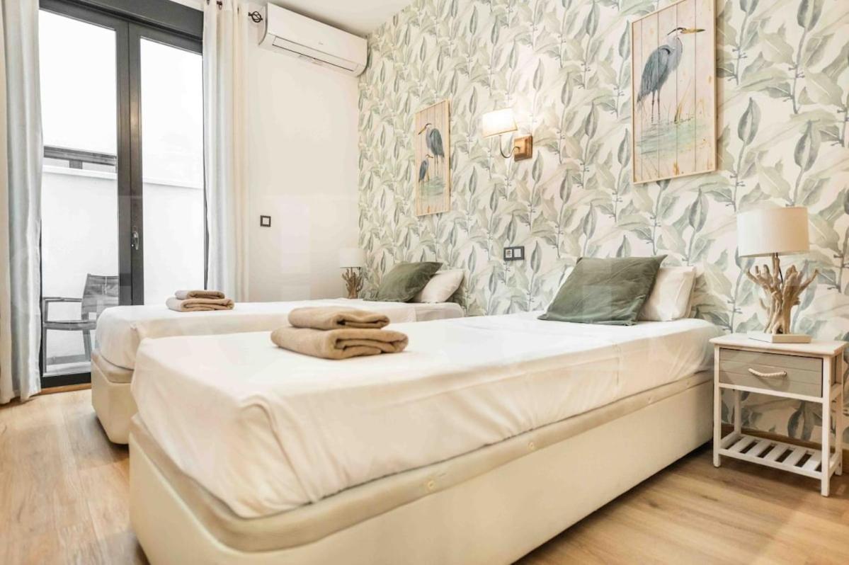 Apartment With Parking And Patio - Center By Rems Málaga